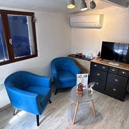 Studio Les Iris Climatise, Entre Mer Et Collines, Classe Meuble De Tourisme 2 Etoiles Алош Экстерьер фото