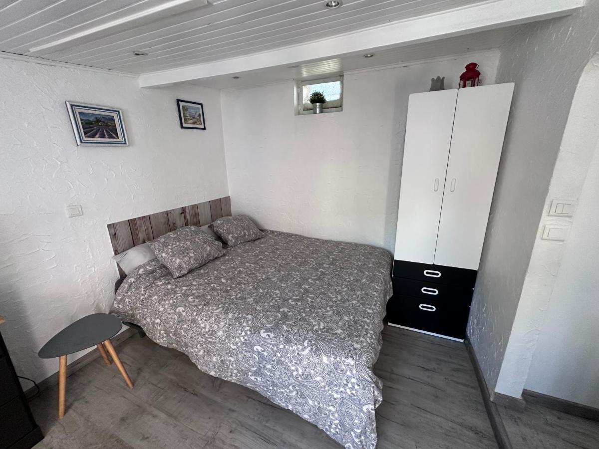 Studio Les Iris Climatise, Entre Mer Et Collines, Classe Meuble De Tourisme 2 Etoiles Алош Экстерьер фото
